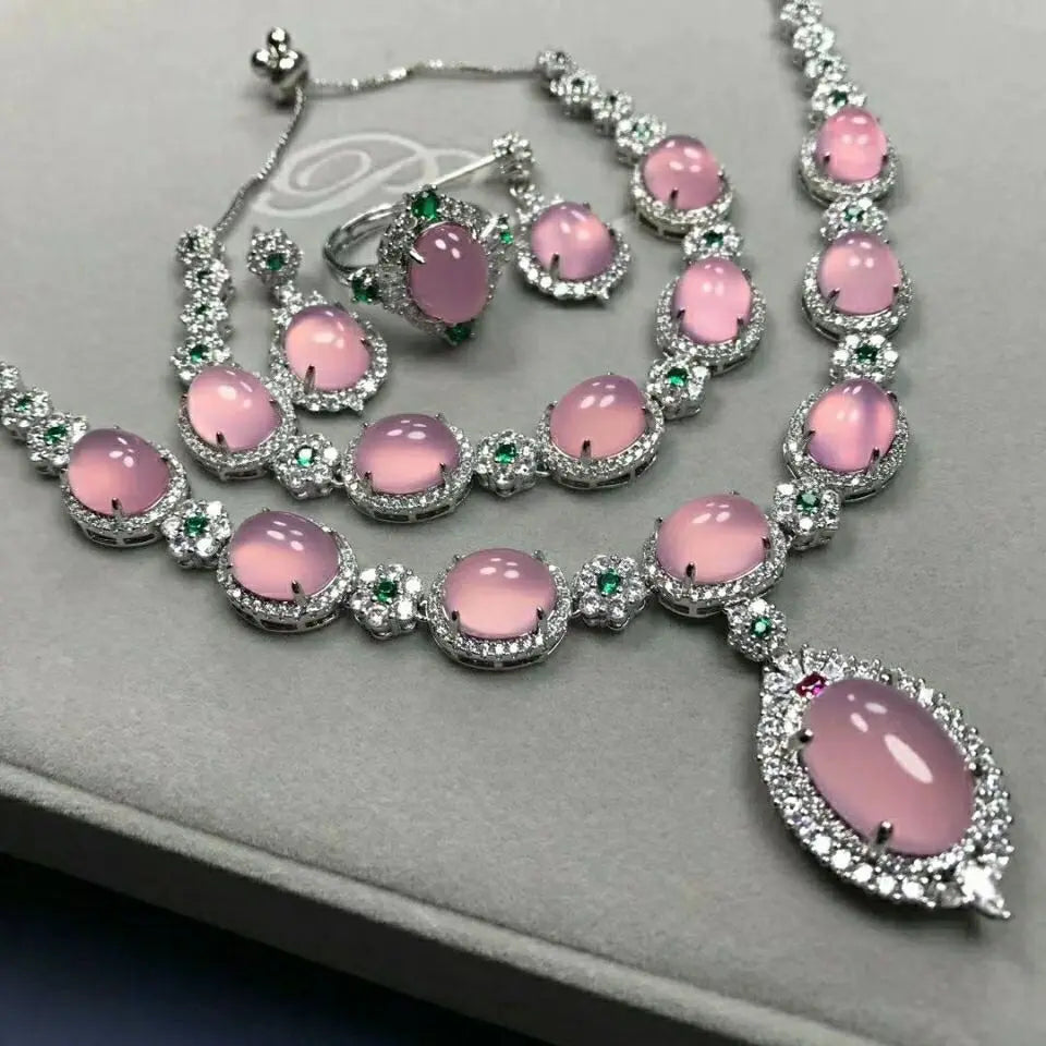 Parure de bijoux quatre pièces en diamant et pierres précieuses de mode