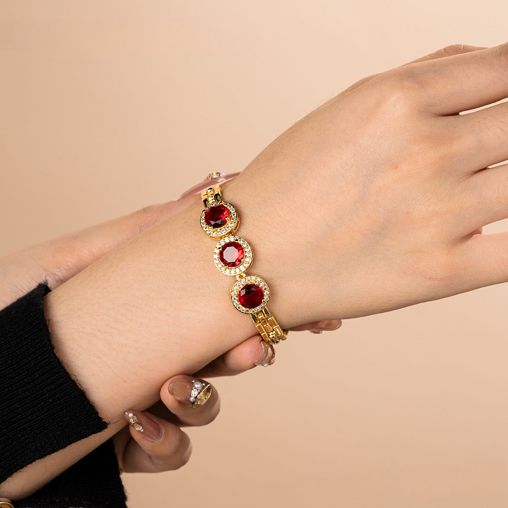 Stylish gold zircon bracelet