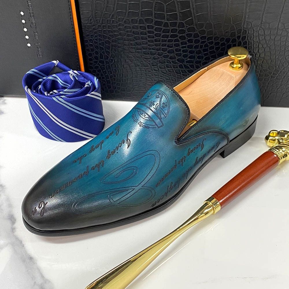 Fashion business leather carving loafers