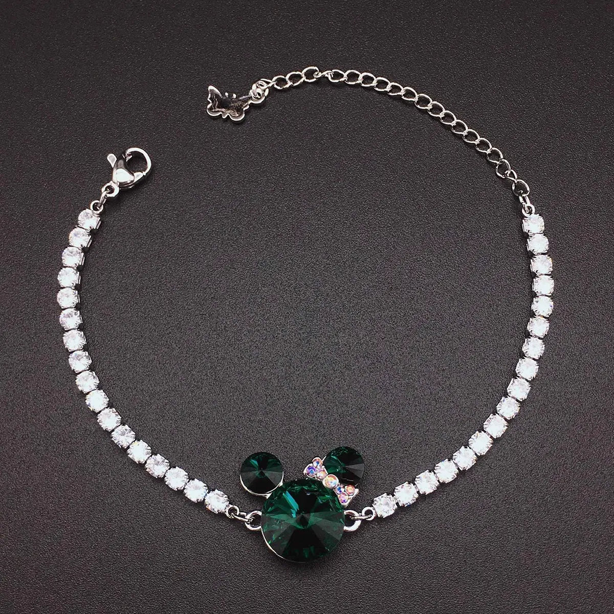Parure de bijoux en zirconium avec des fleurs roses de luxe léger