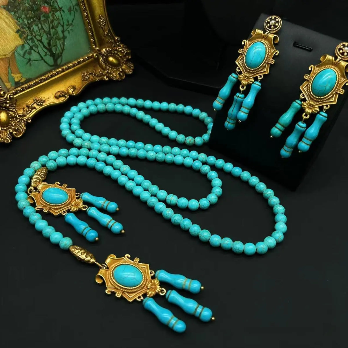Parure collier et boucles d'oreilles vintage avec perles turquoise et pompon