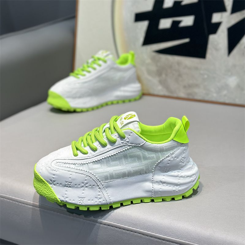Stylish and simple wear-resistant casual shoes Running shoes and sports shoes for men sneakers