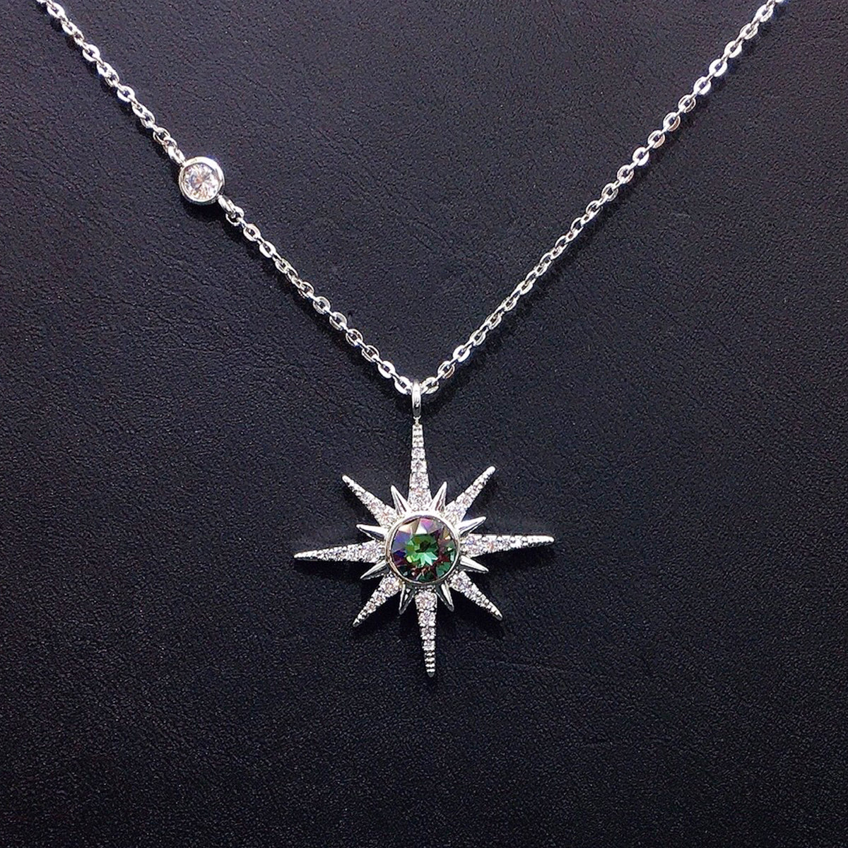 Fashion Star Sparkling Crystal Pendant