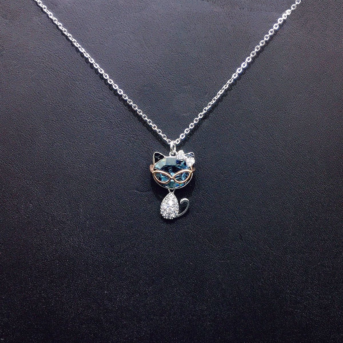 Cute kitten crystal necklace
