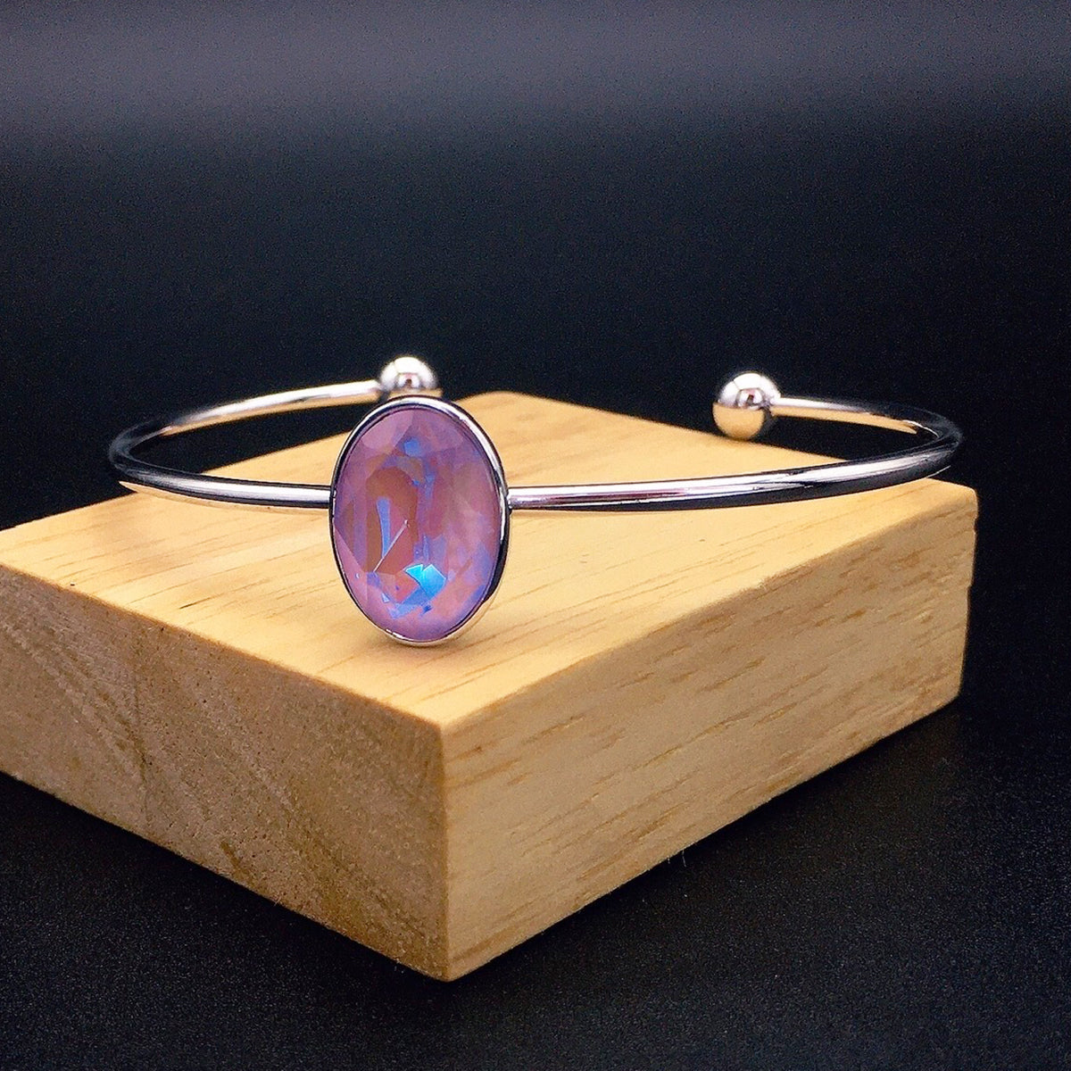 Pigeon Egg Austria Amethyst Open Bracelet