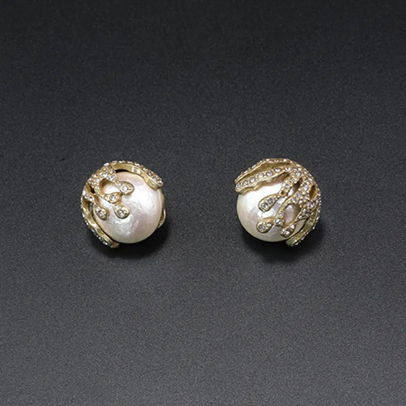Collection de colliers de perles sertis de diamants de mode