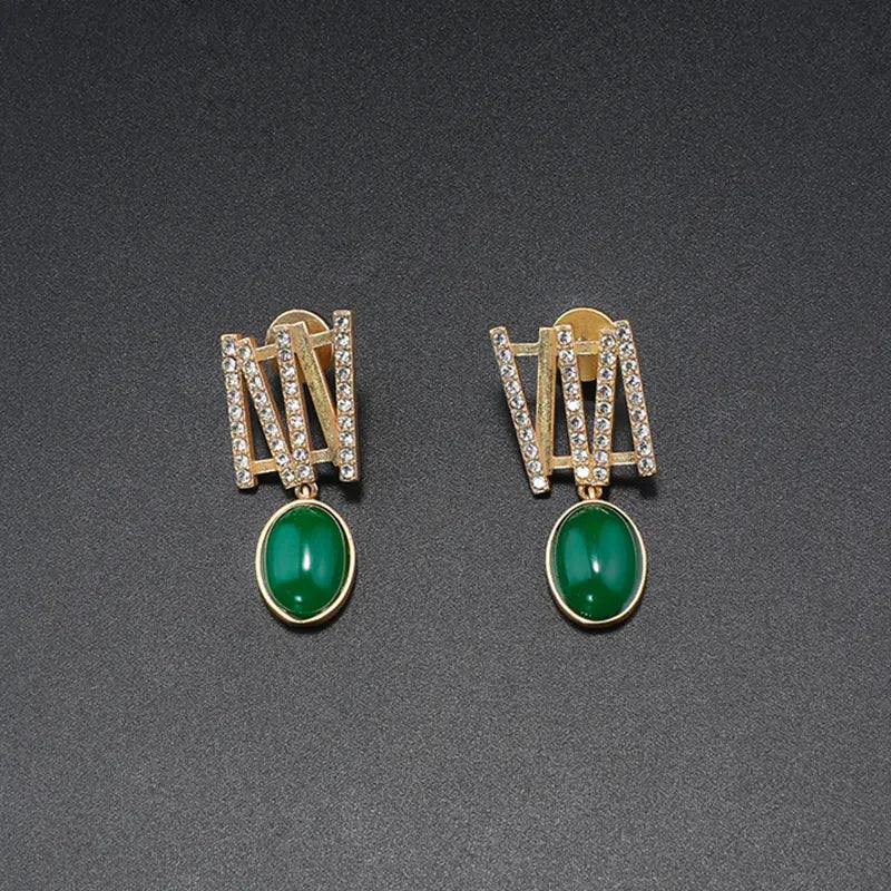 Parure élégante en or et onyx vert pour les galas de prestige