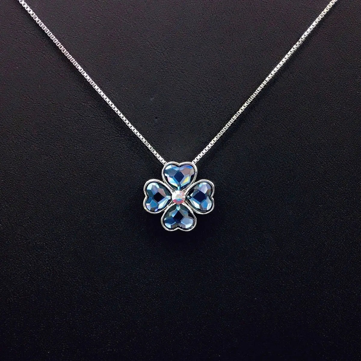 Pendentif Trèfle Minimaliste en Cristal Autrichien