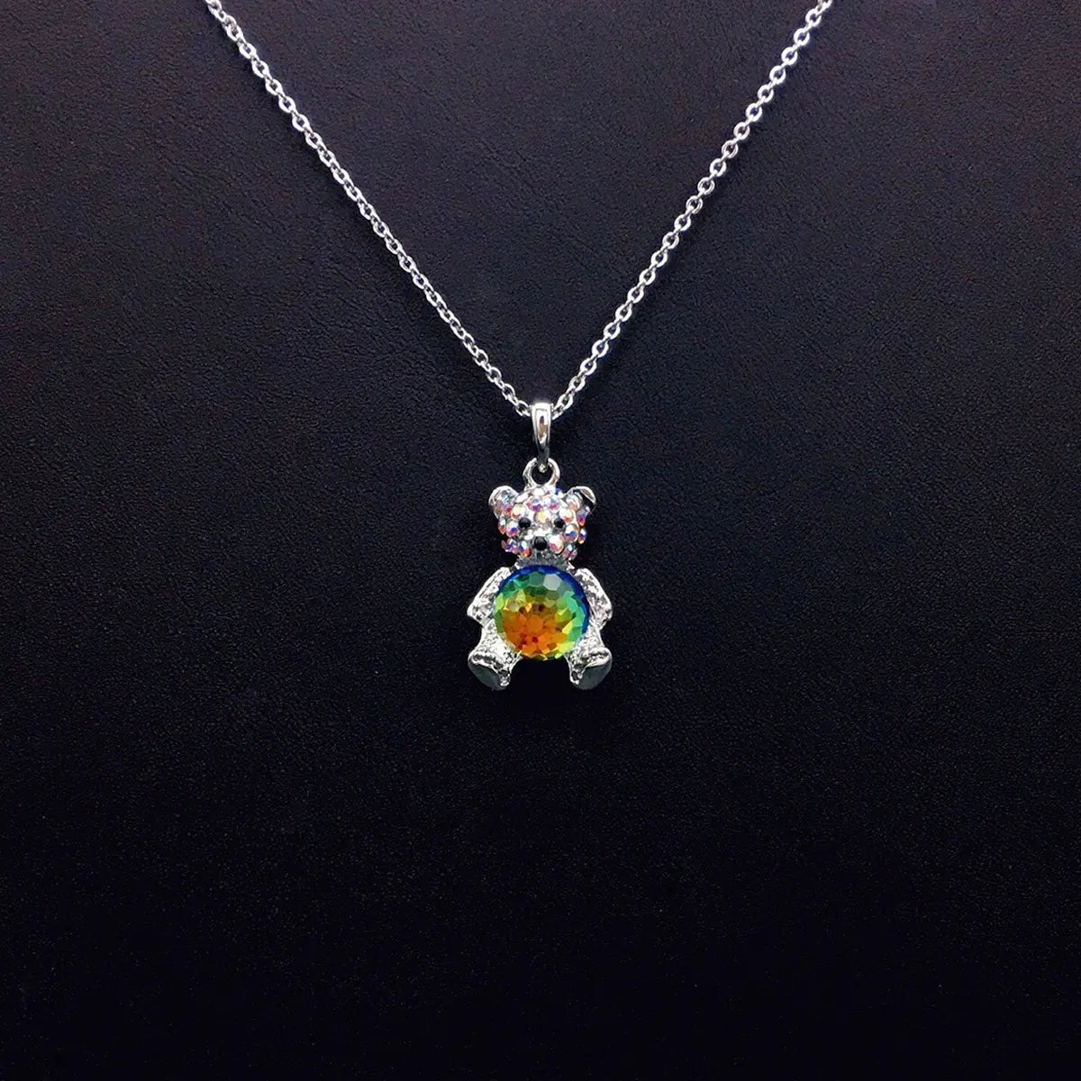 Collier nounours minimaliste classique avec pierre précieuse