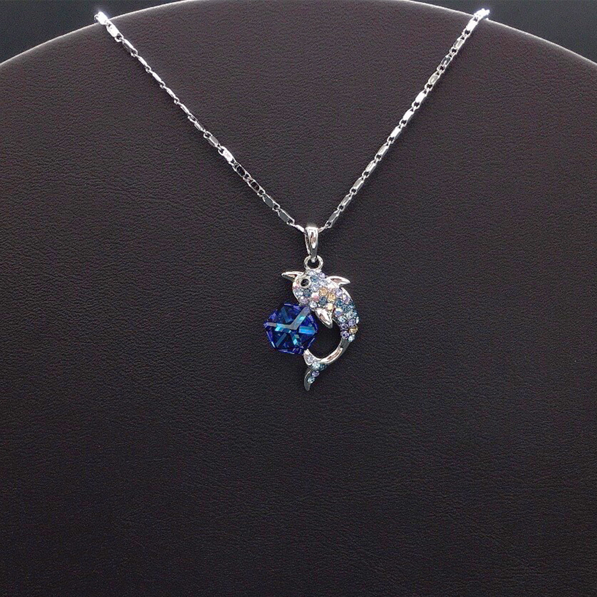 Glamorous Dolphin Blue Crystal Necklace for Romantic Dates