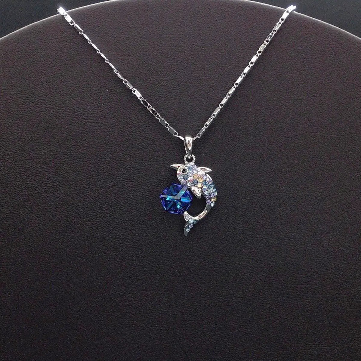 Collier Dauphin Bleu Cristal Glamour pour Rendez-vous Romantiques
