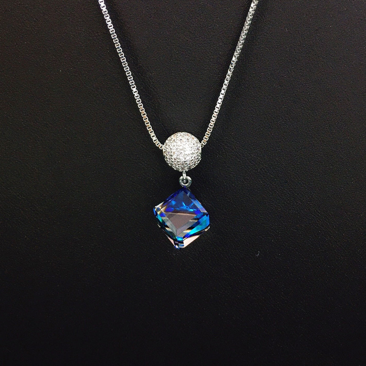 Sparkling Square Blue Crystal Necklace with Rhinestone Ball for Elegant Evening Events