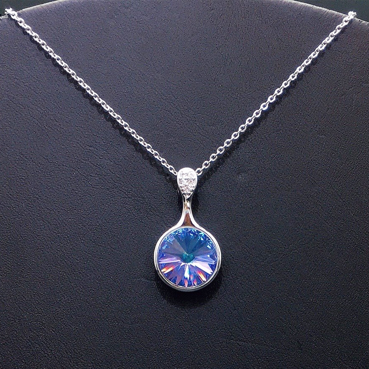 Simple Austrian Crystal Round Pendant