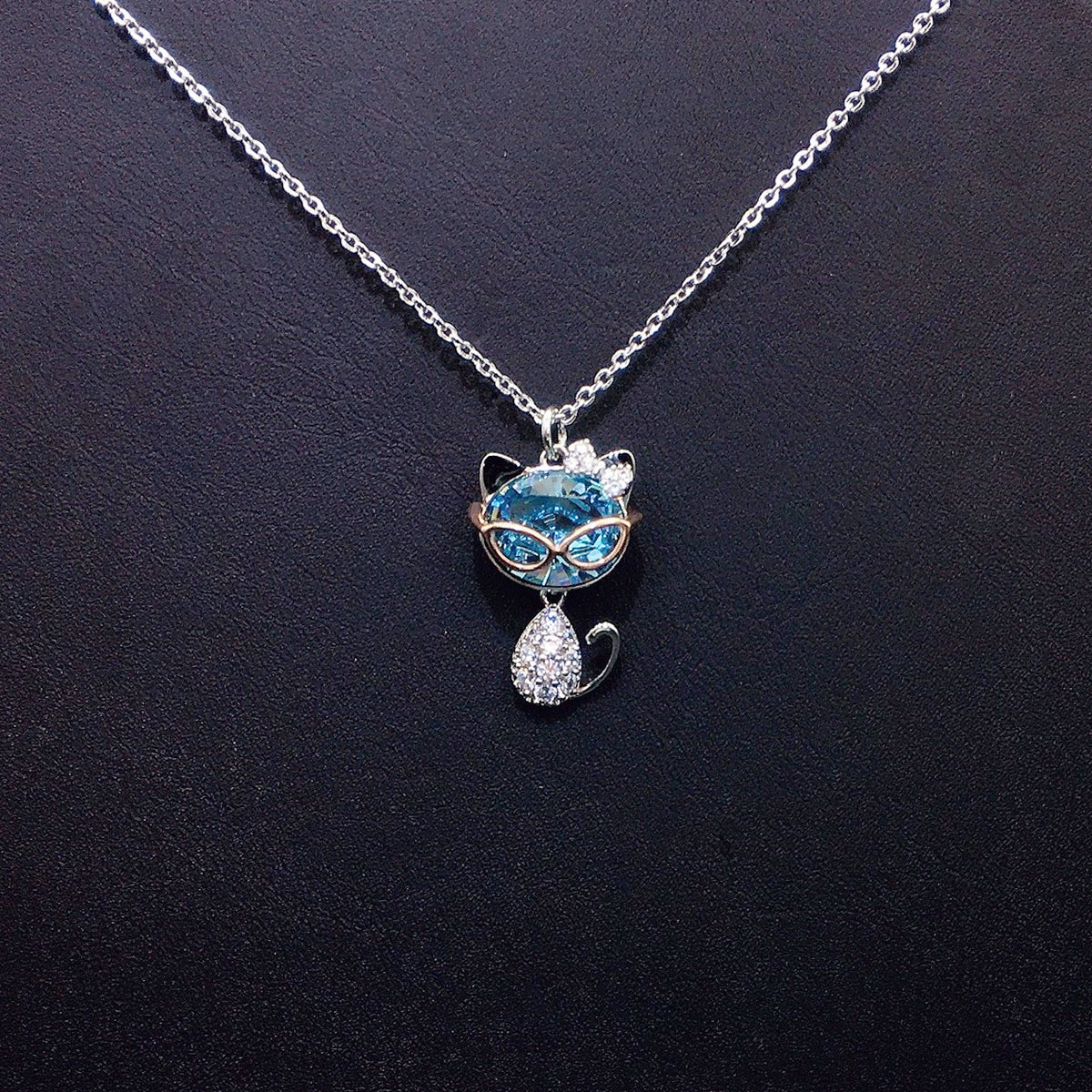 Cute kitten crystal necklace