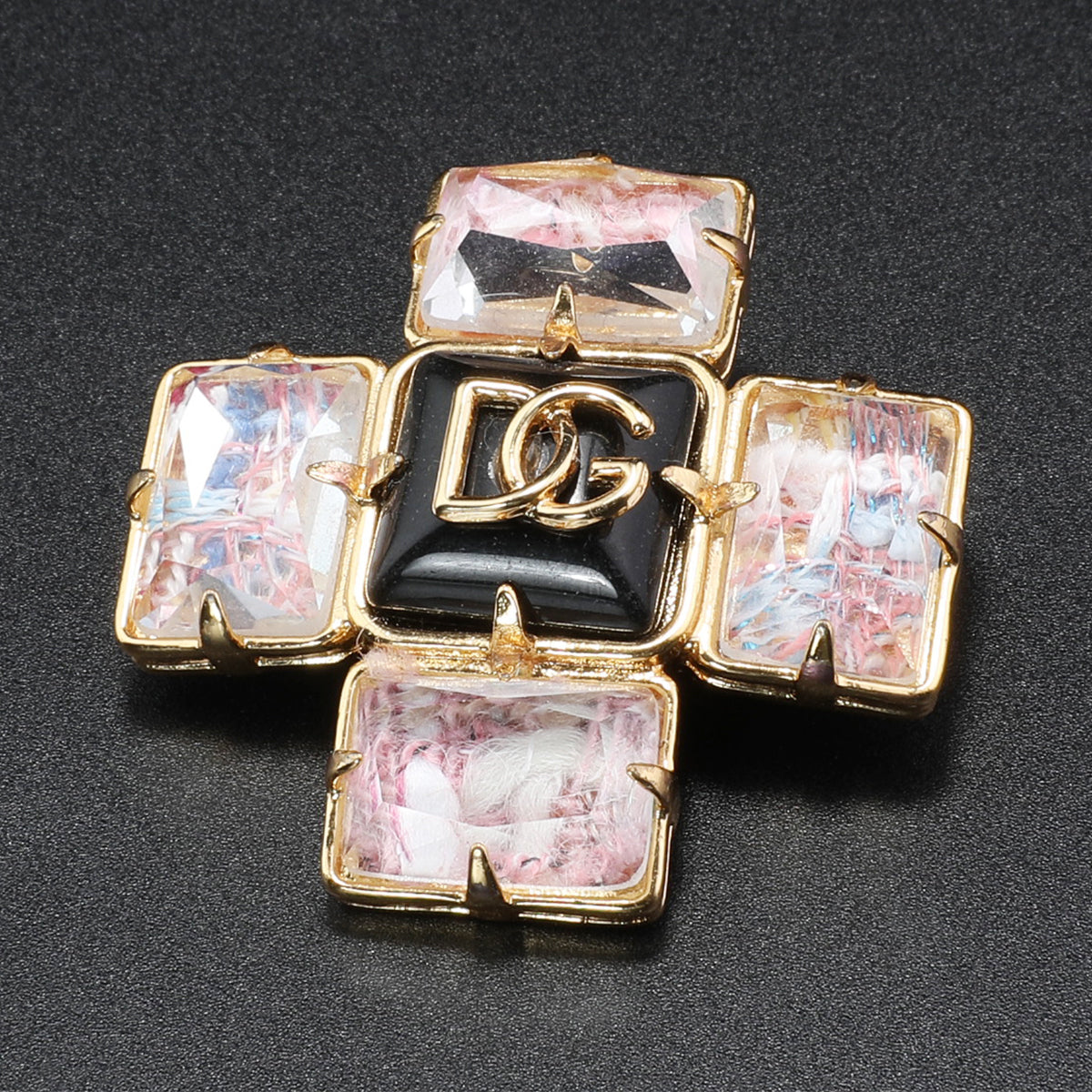 Fashionable pink gemstone personalized necklace