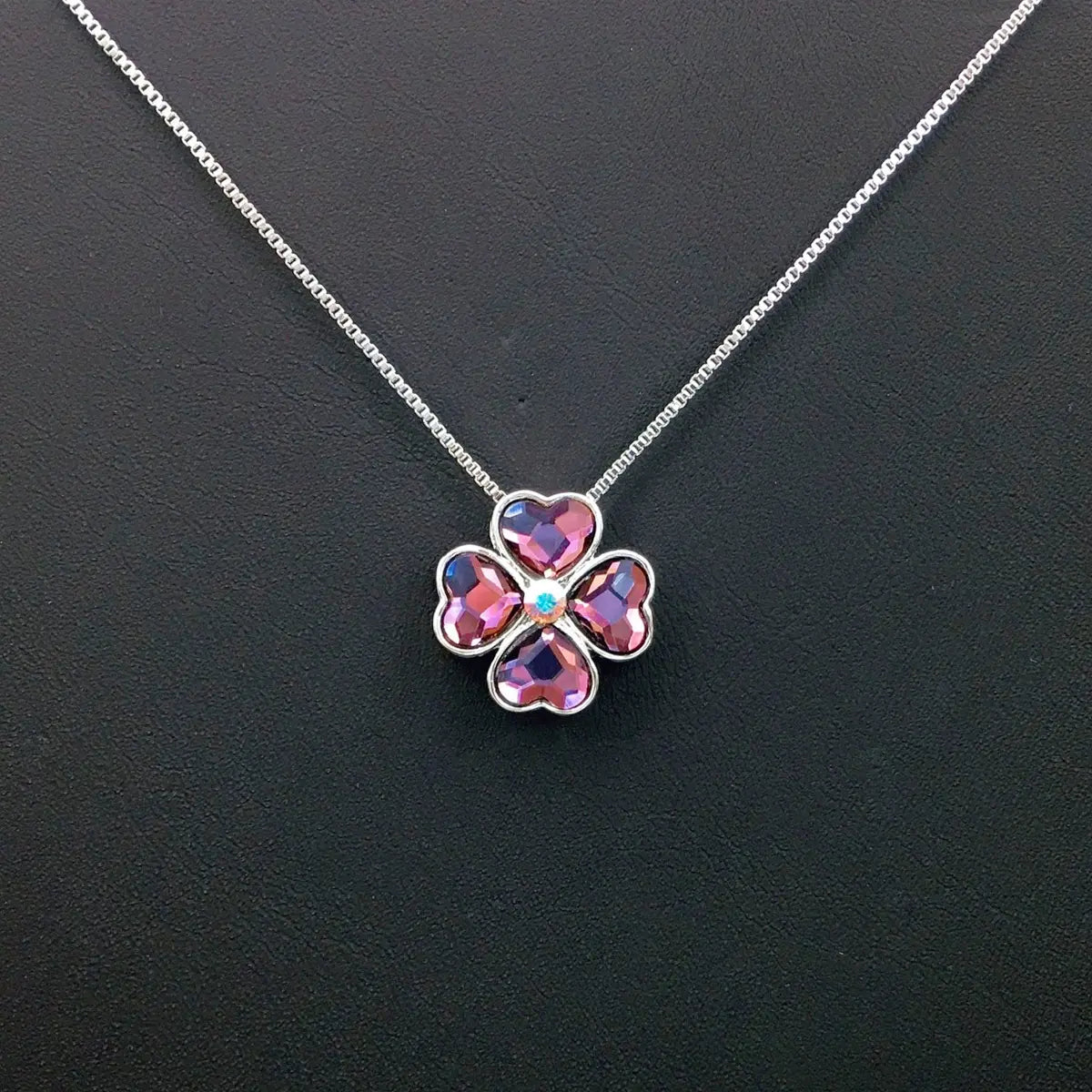 Pendentif Trèfle Minimaliste en Cristal Autrichien