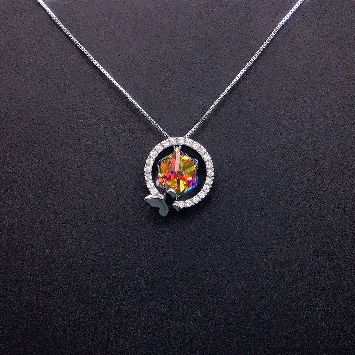 Fashionable and Jumping Crystal Personalized Necklace