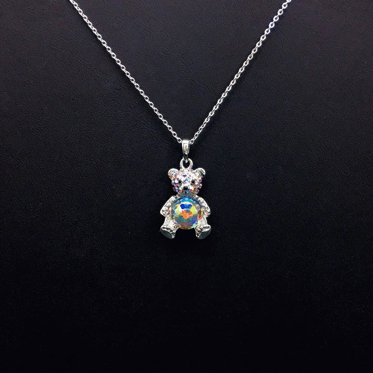 Collier nounours minimaliste classique avec pierre précieuse