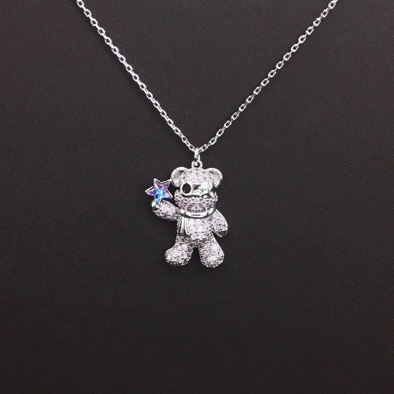 Collier Ourson Scintillant avec Étoile en Cristal Bleu pour un Style Quotidien Adorable