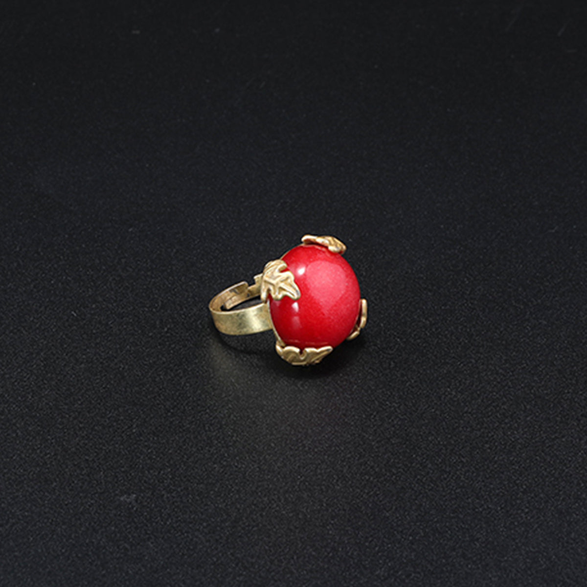 Fashionable gold-plated red agate necklace