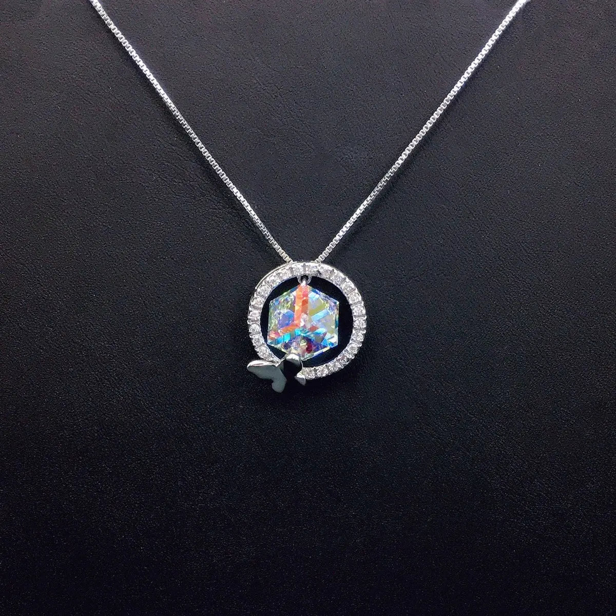 Collier Personnalisé Cristaux Sautillants et Tendance