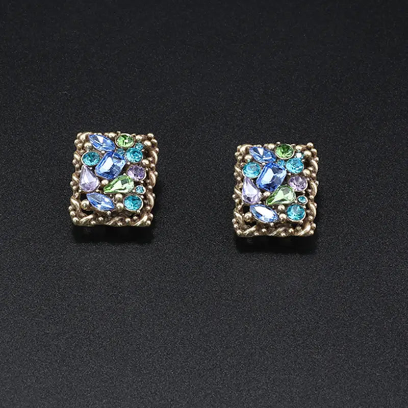 Série incrustée de diamants géométriques rétro à la mode