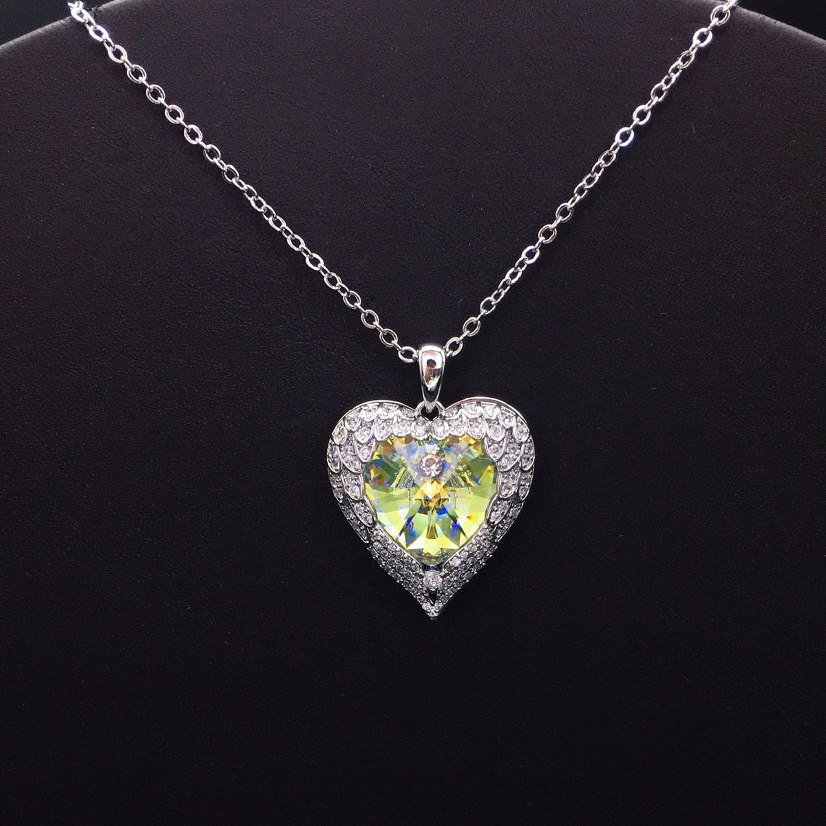 Fashion Love Crystal Diamond Pendant