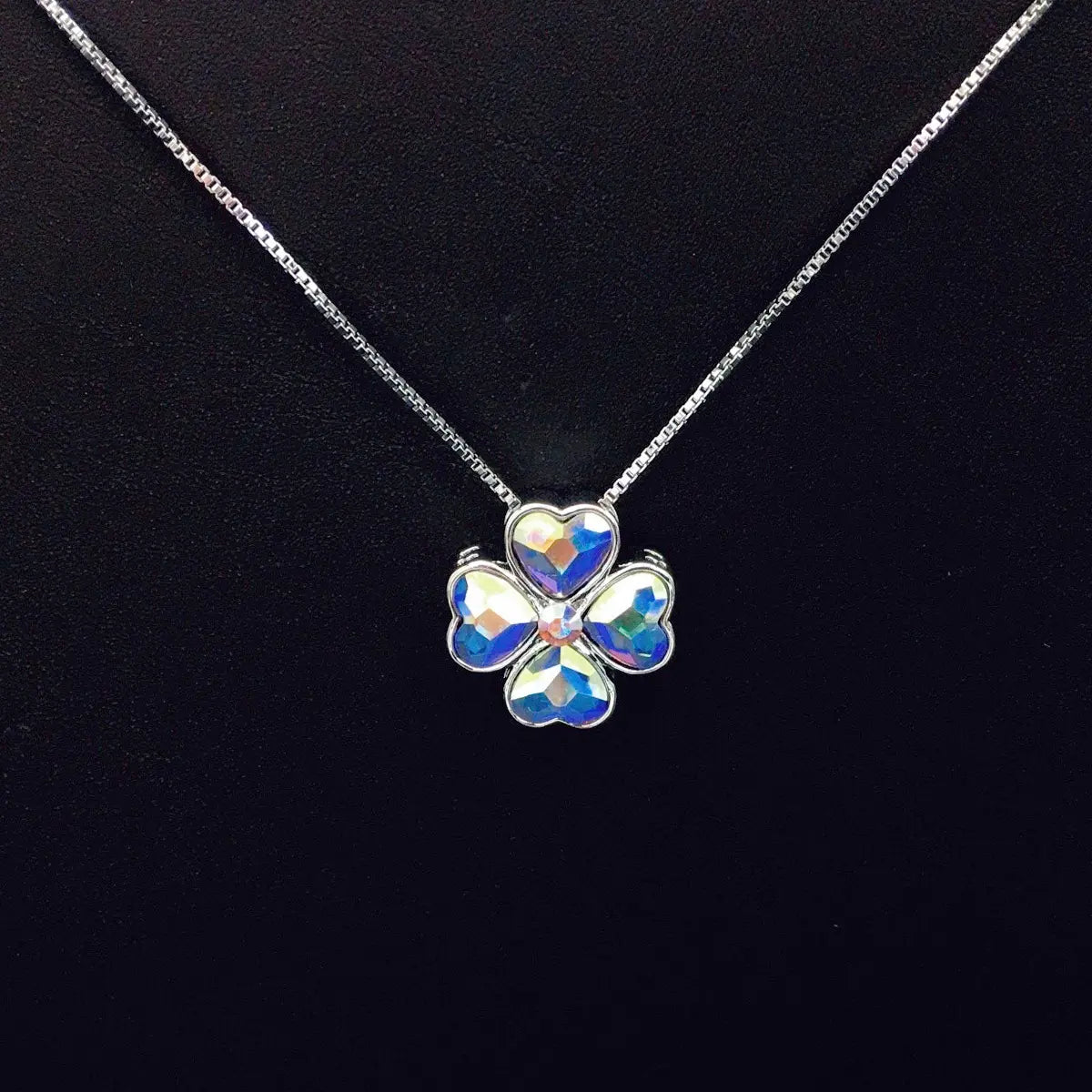 Pendentif Trèfle Minimaliste en Cristal Autrichien