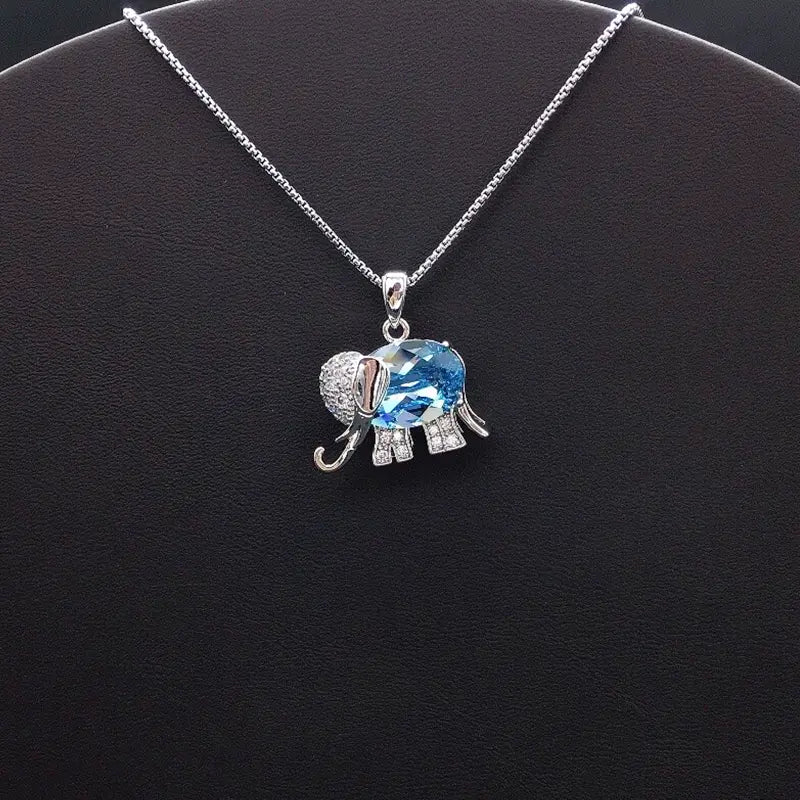 Collier Élégant Éléphant en Argent avec Cristal Bleu pour Événements Formels