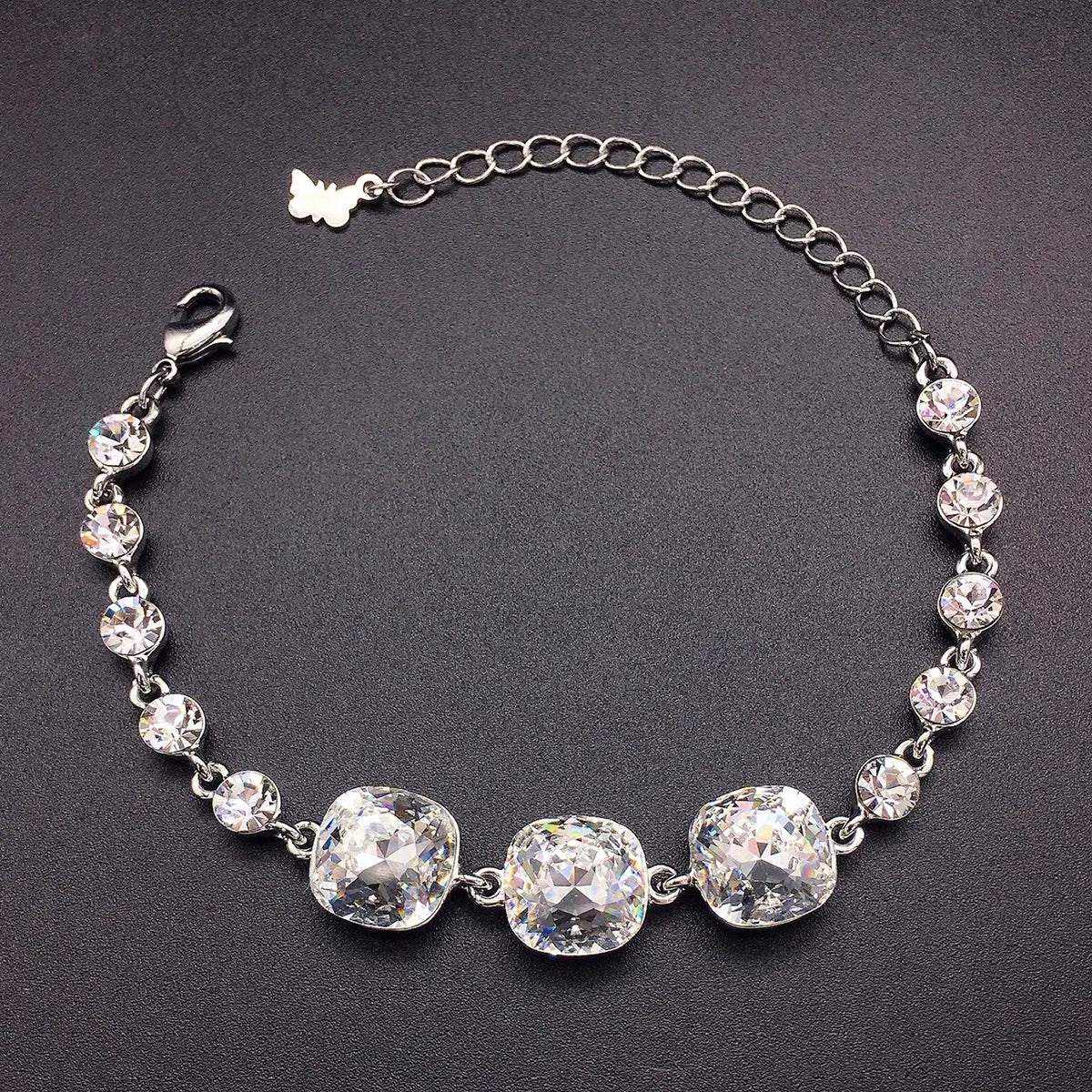 Bracelet serti de diamants en cristal de couleur de luxe autrichien
