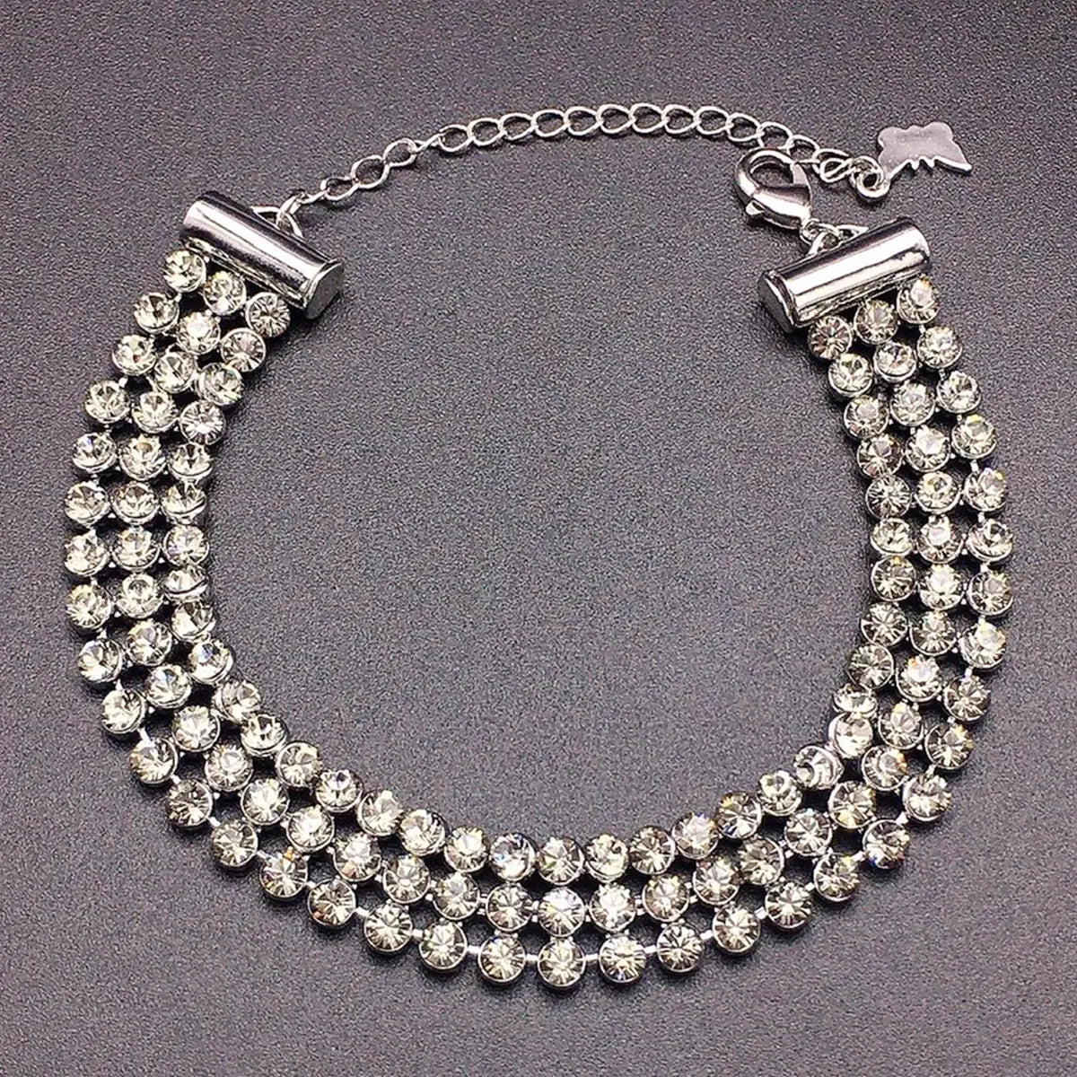 Bracelet à la mode en cristal bleu et diamants