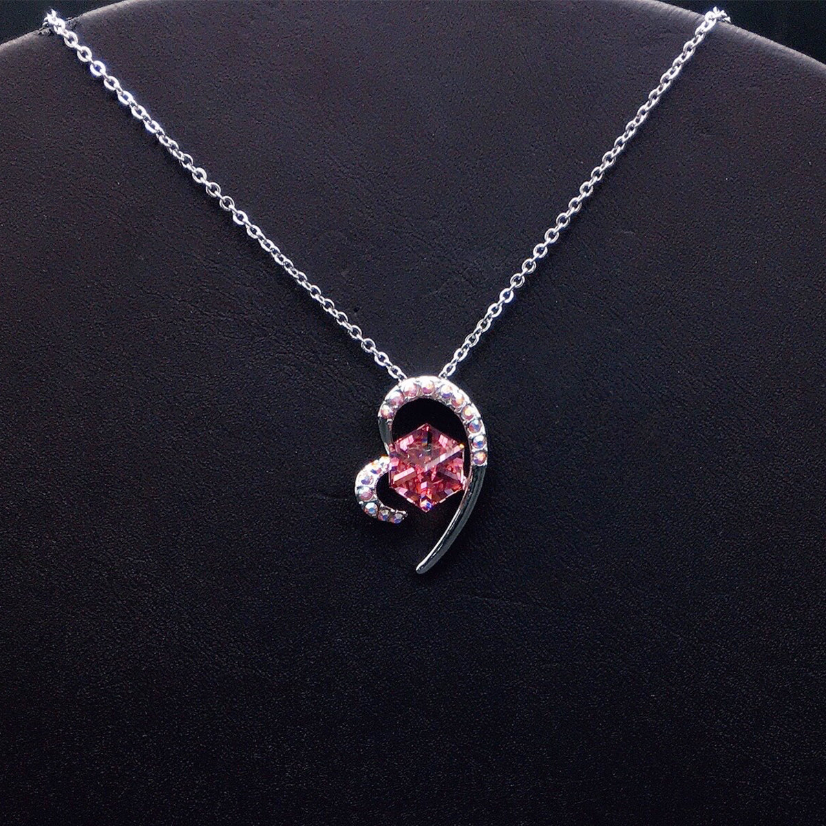 Fashion Surrounding Jumping Crystal Necklace