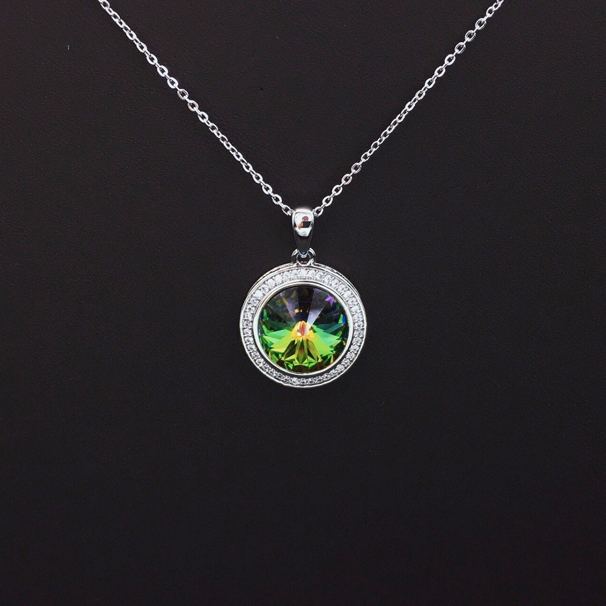 Radiant Round Blue Crystal Halo Necklace for Glamorous Red Carpet Nights