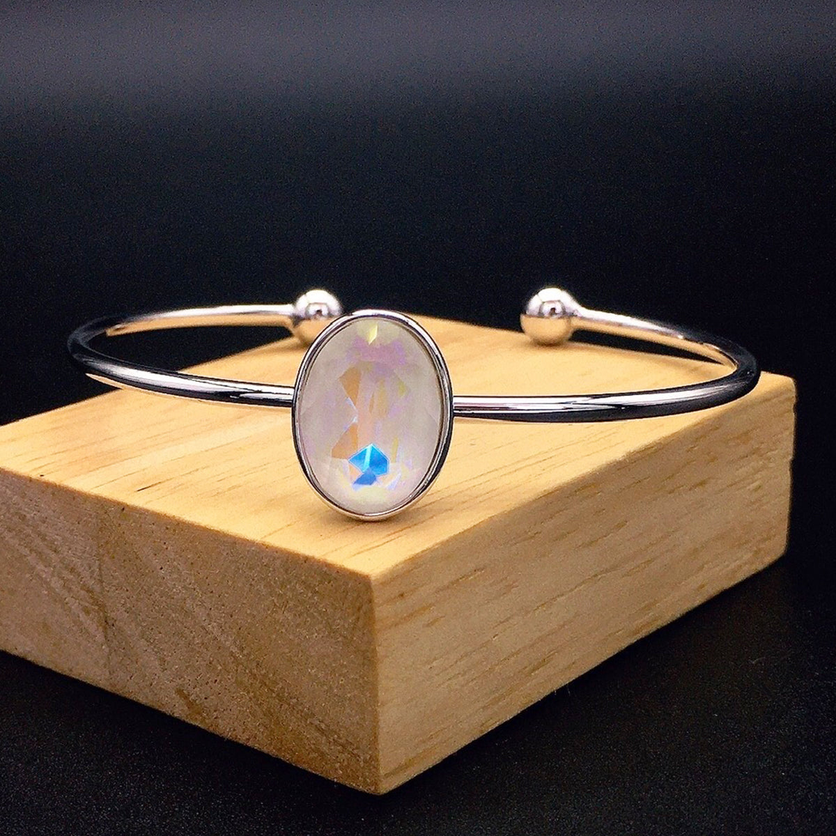 Pigeon Egg Austria Amethyst Open Bracelet