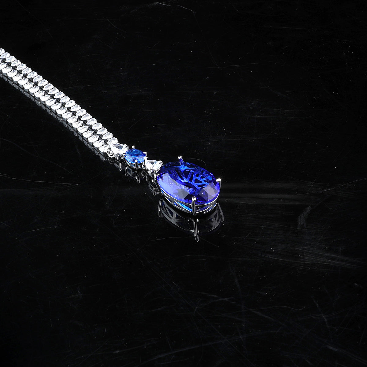 Fashionable Ocean Heart Full Diamond Necklace