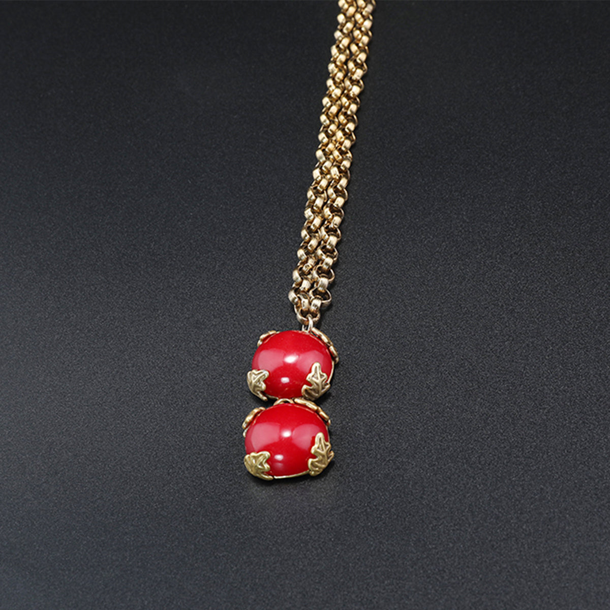 Fashionable gold-plated red agate necklace