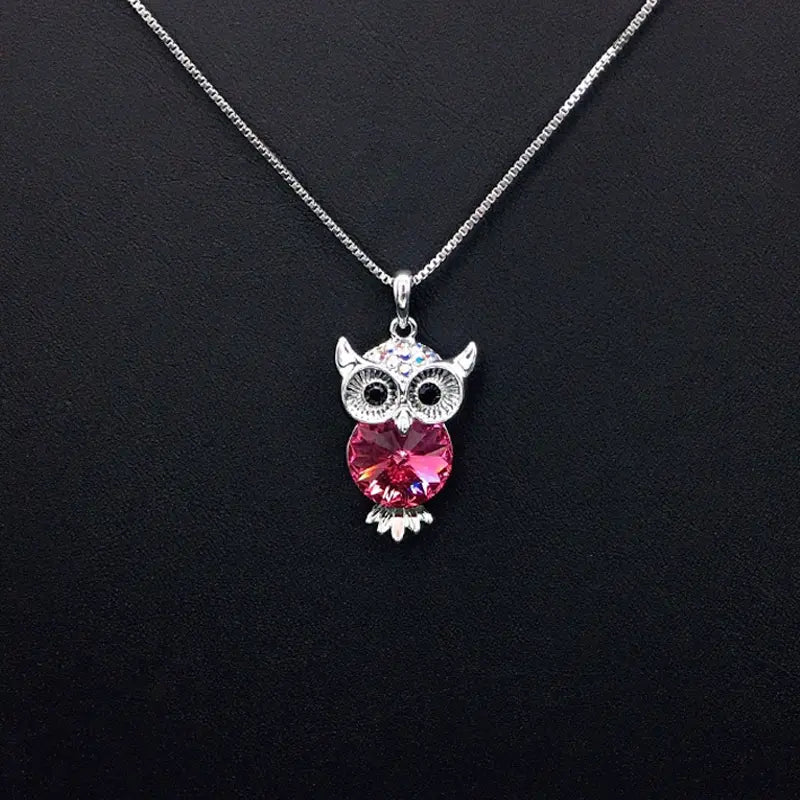 Élégant collier hibou en argent avec cristal bleu pour l'élégance quotidienne