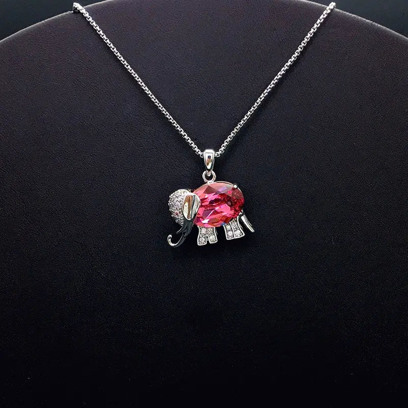 Collier Élégant Éléphant en Argent avec Cristal Bleu pour Événements Formels
