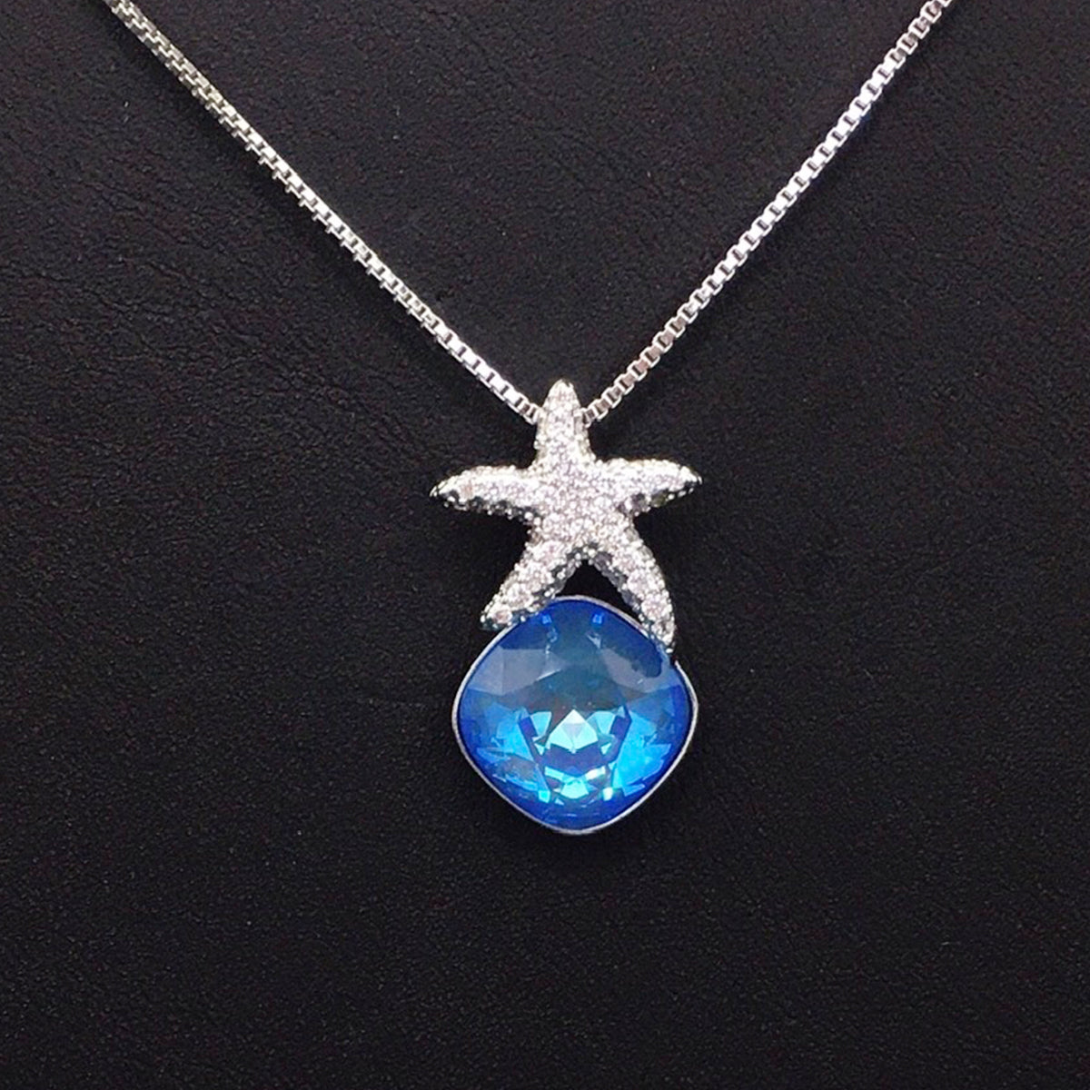 Fashionable starfish Austrian geometric crystal pendant