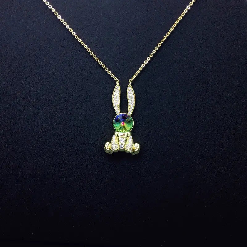 Collier mignon lapin en cristal bleu avec strass étincelants pour un chic au quotidien