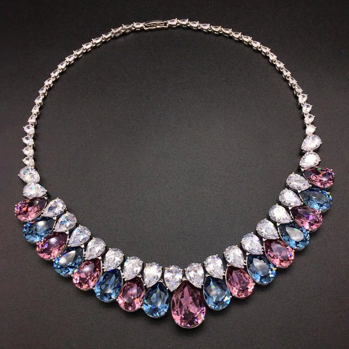 Collier de déclaration de luxe en cristal goutte multicolore – Bijoux de soirée élégants