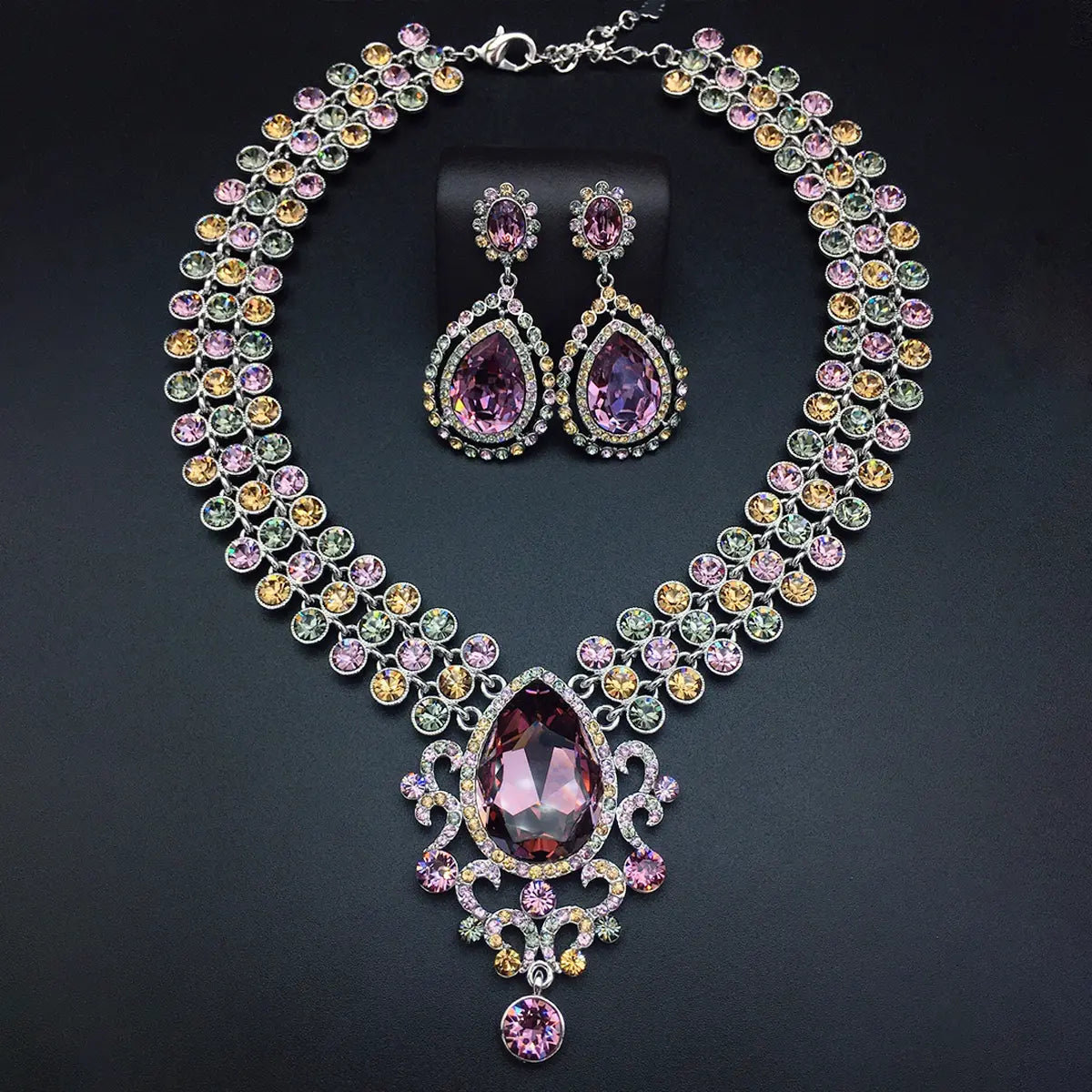 Parure de bijoux fantaisie de luxe vintage, cristal émeraude – Collier et boucles d'oreilles ornementés