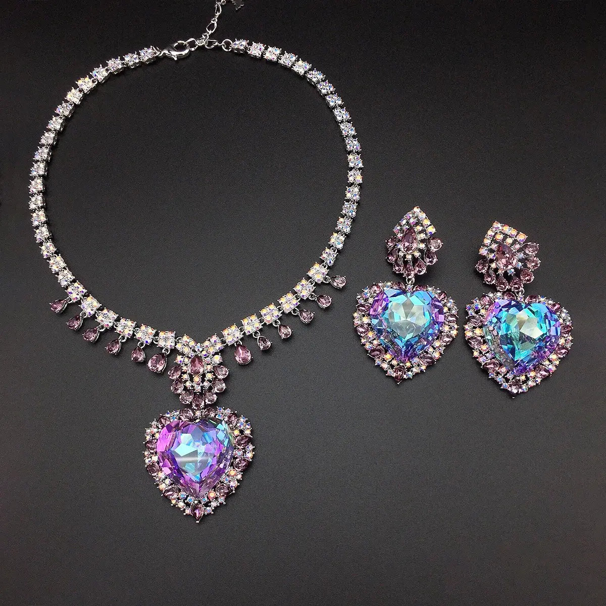 Parure de bijoux de luxe en cristal en forme de cœur océan bleu – Collier halo et boucles d'oreilles tendance