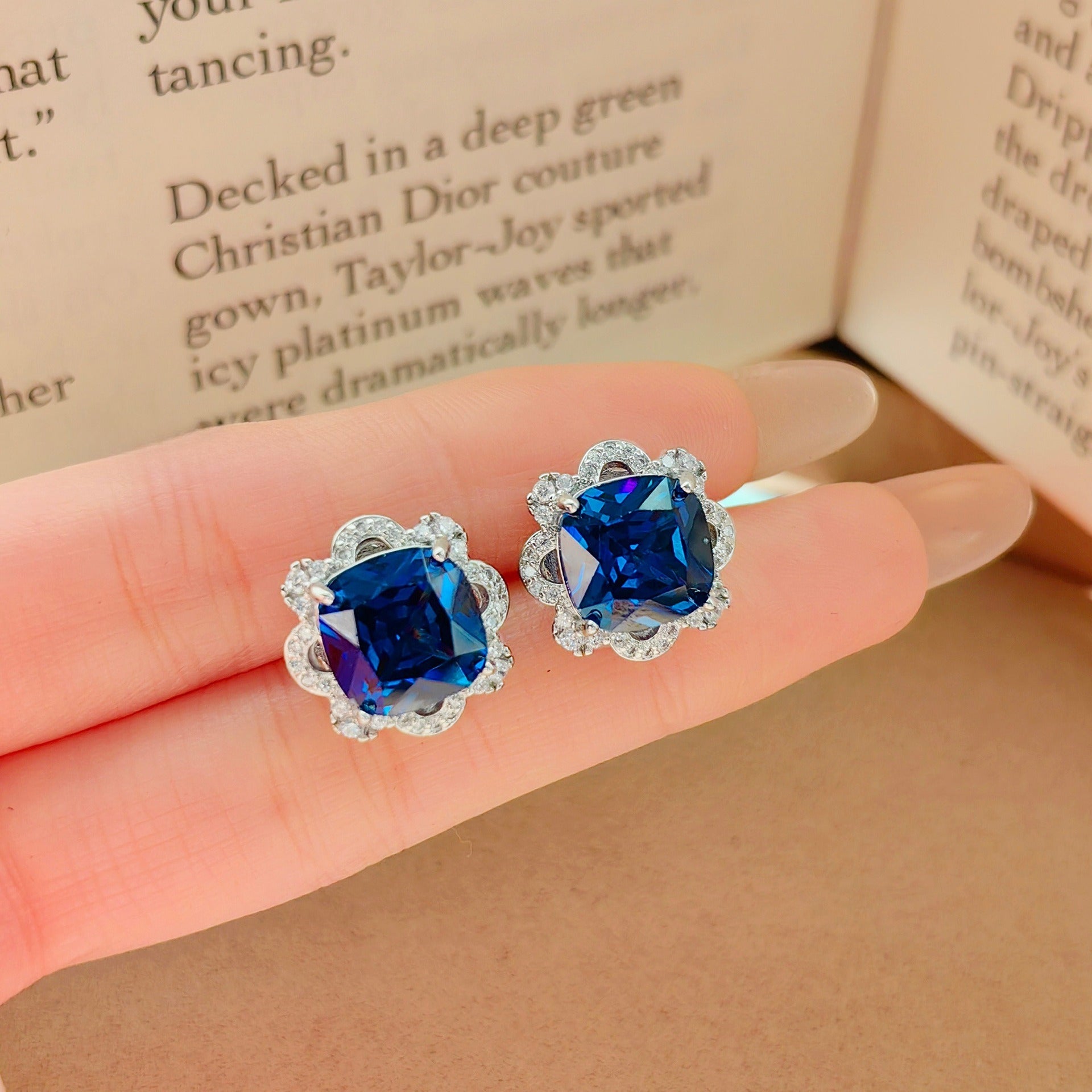 Vintage Royal Blue Crystal Necklace and Earrings Jewelry Set