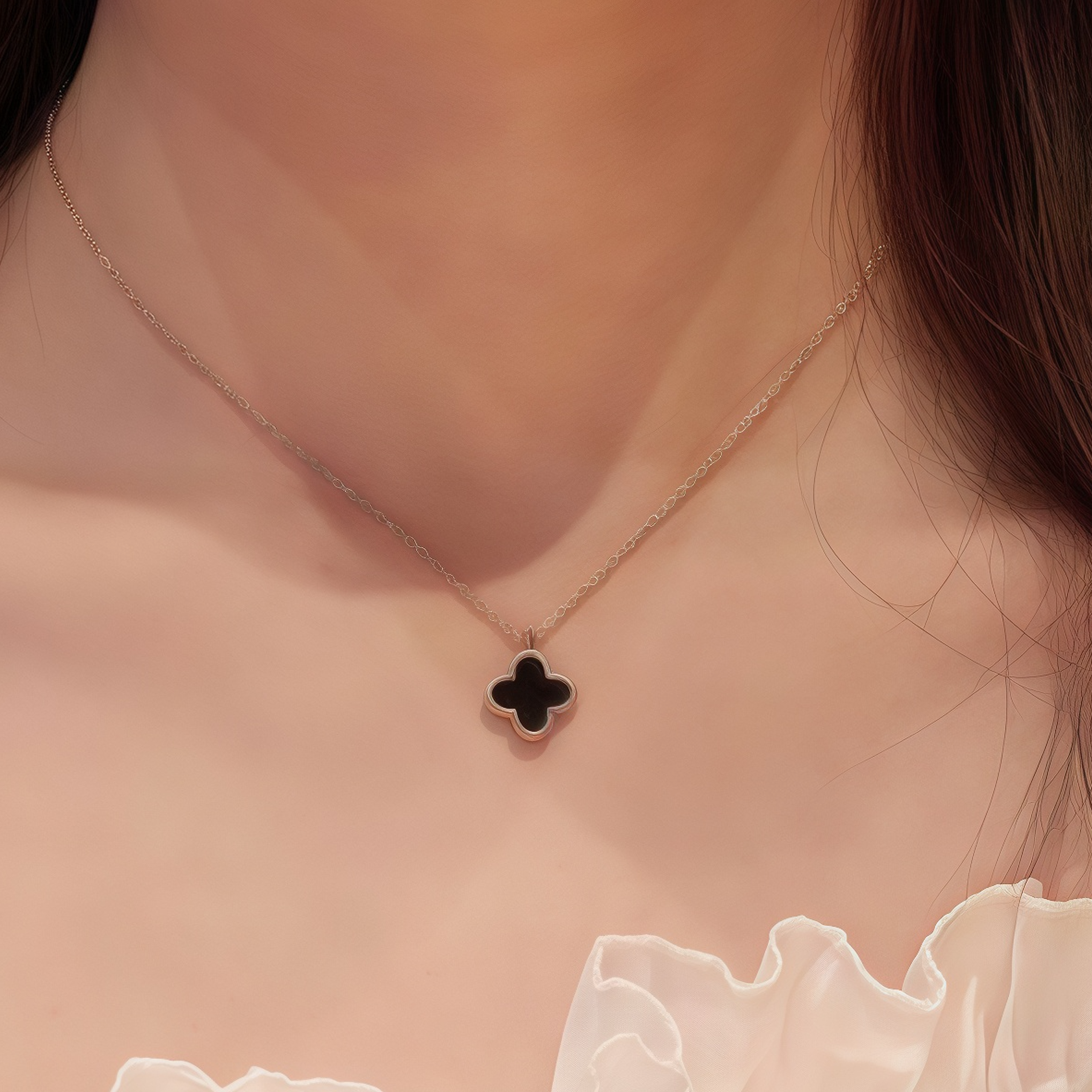 Get the Necklace Worn by Celebrities