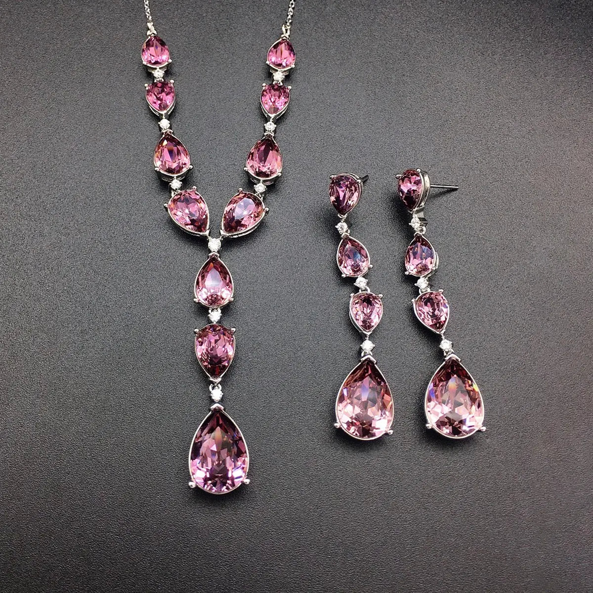 Parure de bijoux de luxe en cristal en forme de goutte d'aigue-marine – Collier et boucles d'oreilles