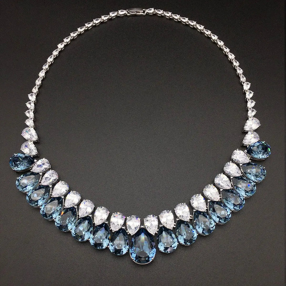 Collier de déclaration de luxe en cristal goutte multicolore – Bijoux de soirée élégants