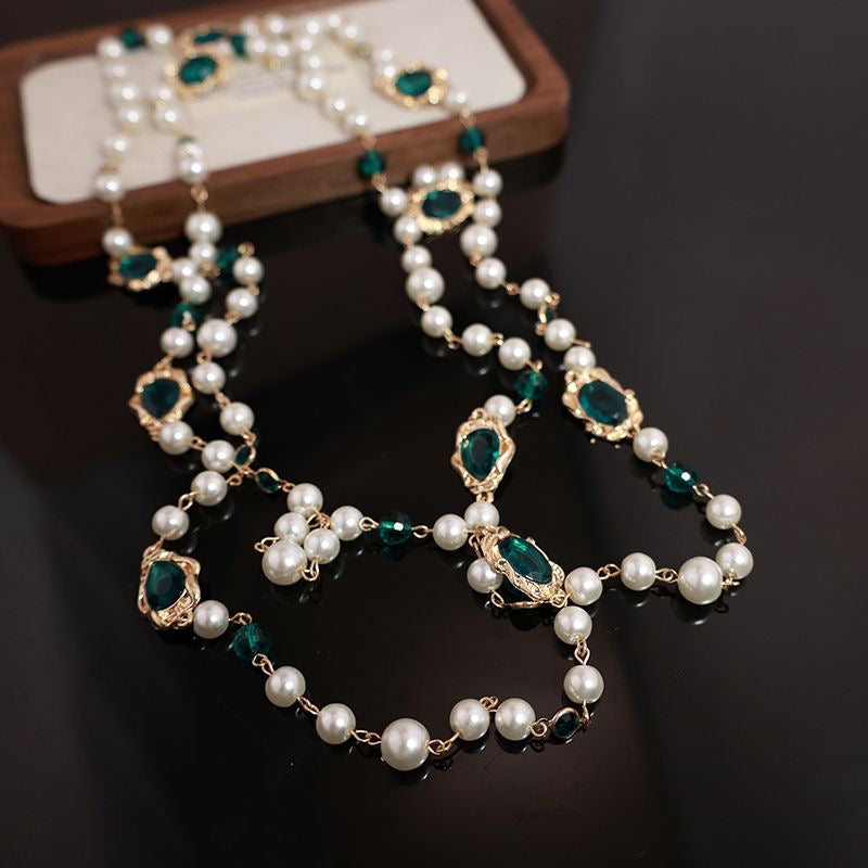 Vintage green glazed pearl necklace