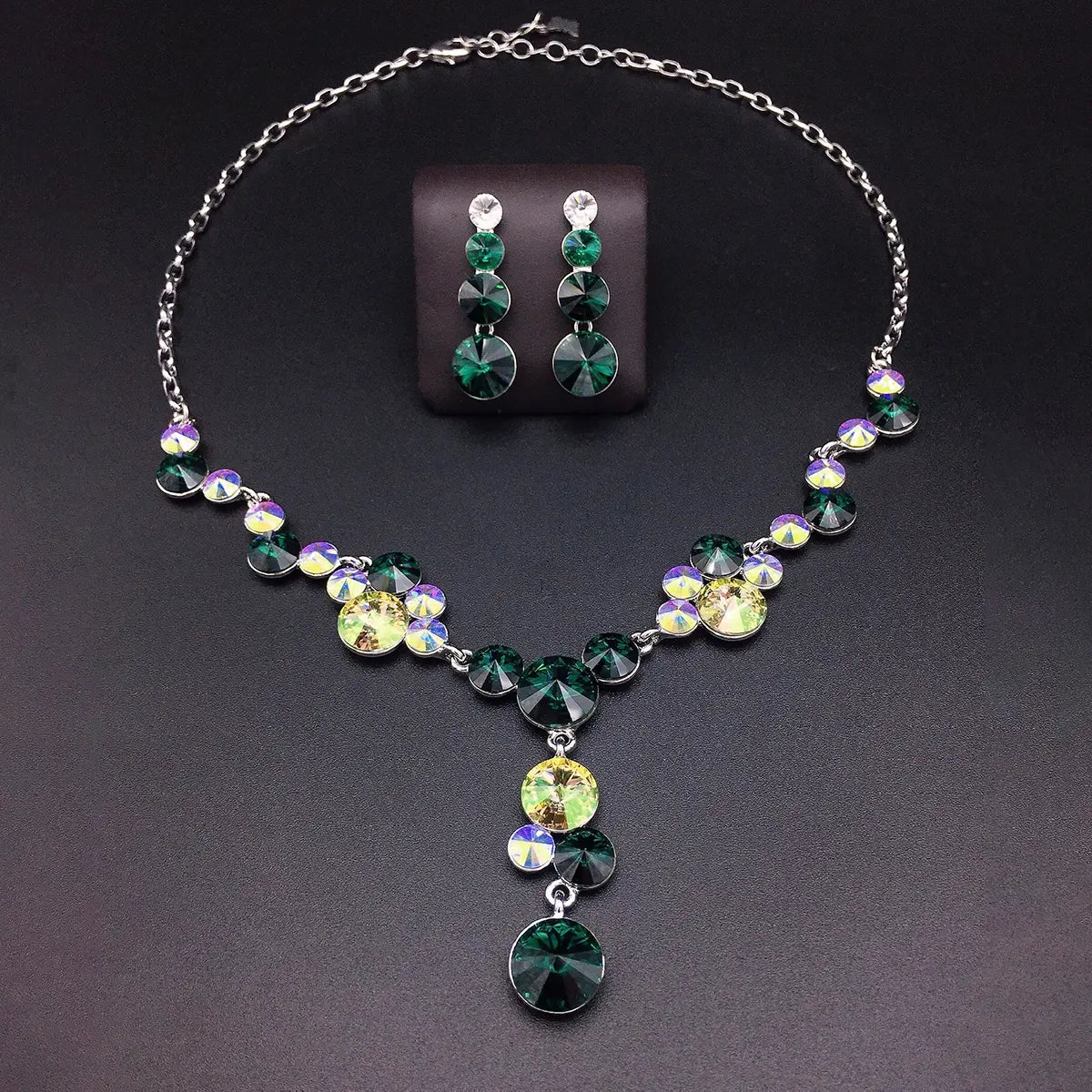 Parure de Bijoux Luxe en Cristal Vert Émeraude – Collier & Boucles d'Oreilles Pendantes