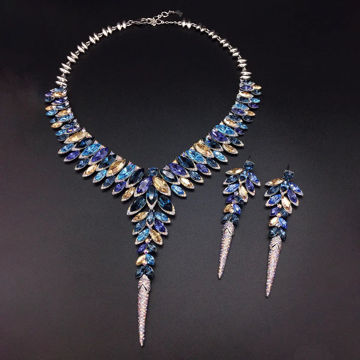 Parure de luxe en cristal marquise bleu – Collier élégant et longues boucles d'oreilles